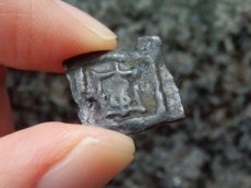 画像7: 古代ギリシャコイン　バクトリア王国　銅貨　前１６０－前１５０年　こぶ牛　祭壇 (7)