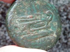 画像10: 古代ローマコイン　共和政期　前２１１－２０６年　アス青銅貨　ヤヌス神と船首　デナリウス銀貨の発行が開始された時のアス青銅貨 (10)