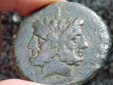 画像5: 古代ローマコイン　共和政期　前２１１－２０６年　アス青銅貨　ヤヌス神と船首　デナリウス銀貨の発行が開始された時のアス青銅貨 (5)