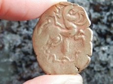 画像14: 古代ケルトコイン(額装付き)　ガリア・ピクトネース族　スタテル金貨　前1世紀　ケルトのヘラクレス、オグミオス神と人面馬 (14)