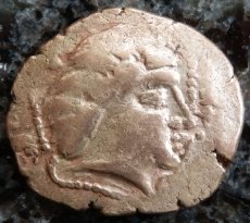 画像7: 古代ケルトコイン(額装付き)　ガリア・ピクトネース族　スタテル金貨　前1世紀　ケルトのヘラクレス、オグミオス神と人面馬 (7)
