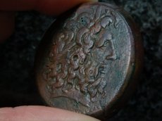 画像6: 古代ギリシャコイン　プトレマイオス朝エジプト　プトレマイオス３世　銅貨　前２４５－前２２５年　ゼウスの肖像　鷲  (6)