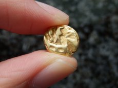 画像6: 古代ケルトコイン(額装付き)　ガリア・モリニー族　4分の1スタテル金貨　前７０－前５０年　古代ケルトの詩的なデザイン (6)