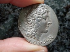 画像4: 古代ギリシャコイン　マケドニア・テッサロニキ　テトラドラクマ銀貨　前1世紀　アレクサンダー大王の肖像　棍棒　 (4)