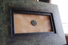 画像6: 古代ケルトコイン　(額装付き)　ガリア・ベロウァキー族　銅貨　前６０－前２５年　走る人　古代ケルト芸術 (6)