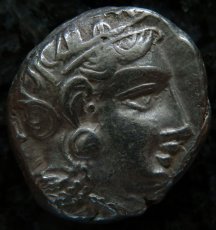 ギリシャコイン　アテネ　テトラドラクマ銀貨　前4世紀　アテナ神の肖像　フクロウ(アテナ神の聖鳥)　古代コインで最も有名なデザイン・アテナ神と梟のコイン！