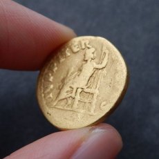 画像6: 古代ローマコイン　帝政期　ネロ　アウレウス金貨　64-66年　ネロ肖像　守護者ユピテル (6)