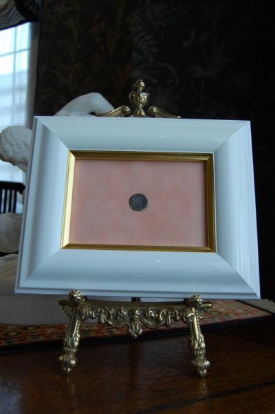 画像1: 古代ローマコイン (額装付き) 共和政終焉期 ユリウス・カエサル ジュリアス・シーザー デナリウス銀貨 前49年 カエサル最初のコイン 「賽は投げられた」ルビコン川越え