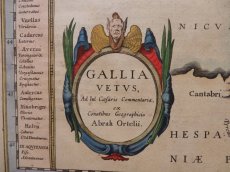 画像4: １７世紀のカエサル『ガリア戦記』　ガリアの地図　１６３５年 (4)