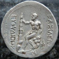 画像3: 古代ギリシャコイン　グレコ・バクトリア王国　エウテュデモス1世　テトラドラクマ銀貨　前２３０－前２１０年　エウテュデモス１世肖像　岩に腰掛けるヘラクレス (3)