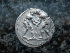 画像2: 古代ギリシャコイン　パンフィリア地方アスペンドス　スタテル銀貨　前３８０－前３３０年発行　レスリング　古代オリンピックのコイン (2)