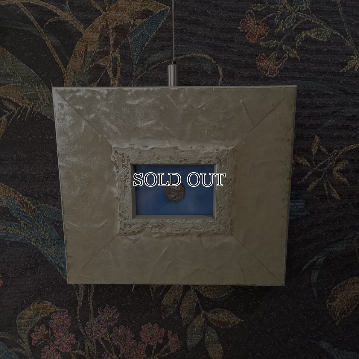 画像2: 古代ギリシャコイン(額装付き)　カリア地方　ミラーサ　ドラクマ銀貨　前１７０－前１３０年　太陽神ヘリオスと鳥　横から見たバラの花 (2)