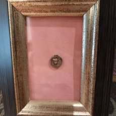 画像3: 古代ギリシャコイン(額装付き)　カリア地方　ロードス島　半ドラクマ銀貨　前１７０－前１５０年　太陽神ヘリオス　薔薇 (3)