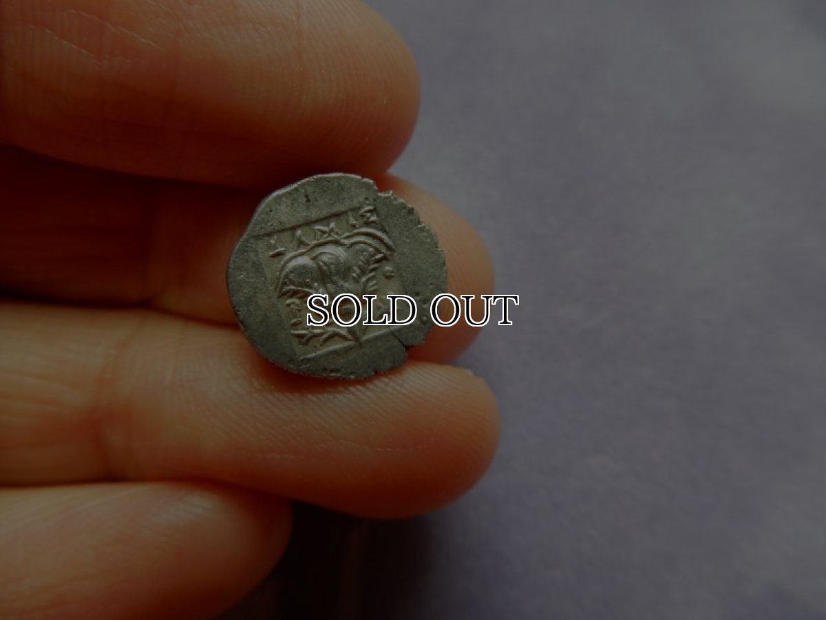 画像9: 古代ギリシャコイン(額付き)　カリア地方　ロードス島　半ドラクマ銀貨　前１７０－前１５０年　太陽神ヘリオス　薔薇 (9)