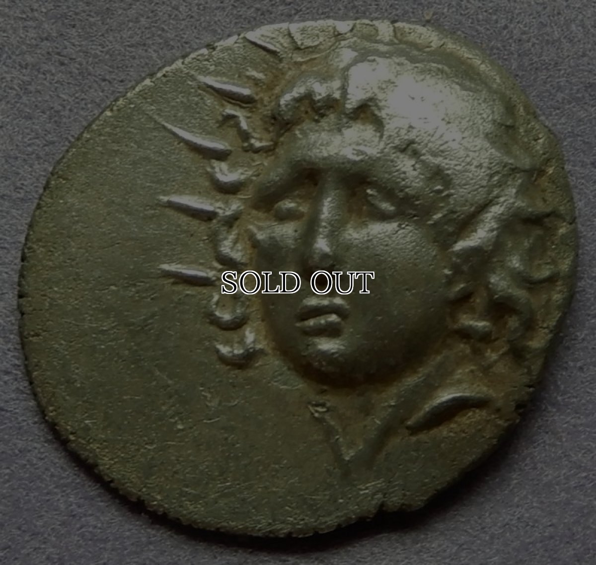 画像6: 古代ギリシャコイン(額装付き)　カリア地方　ロードス島　前８８－前４３年　ドラクマ銀貨　太陽神ヘリオス　上から見たバラの花 (6)