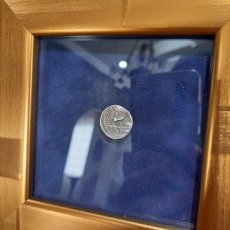 画像4: 古代ローマコイン(額付き)　共和政期　前56年　マルキウス・フィリップス　デナリウス銀貨　伝説の王アンクス・マルキウス肖像　マルキア水道橋 (4)