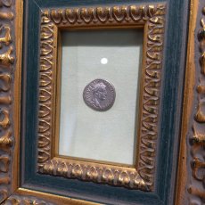 画像3: 古代ローマコイン(額付き)　帝政期　ティベリウス　１５－３７年　デナリウス銀貨　ティベリウス肖像　「カエサルのものはカエサルに」のコイン (3)