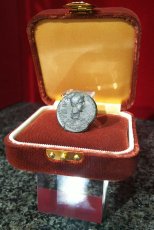 画像2: 古代コイン　トラキア王国　前１１-後１２年　トラキア王ロエメタルケス　銅貨　王ロエメタルケスと王女ピトドリス肖像　アウグストゥス肖像　アウグストゥスと同盟を結んでいたトラキア王のコイン (2)